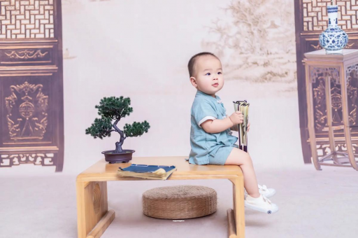 射洪可爱的企鹅宝宝